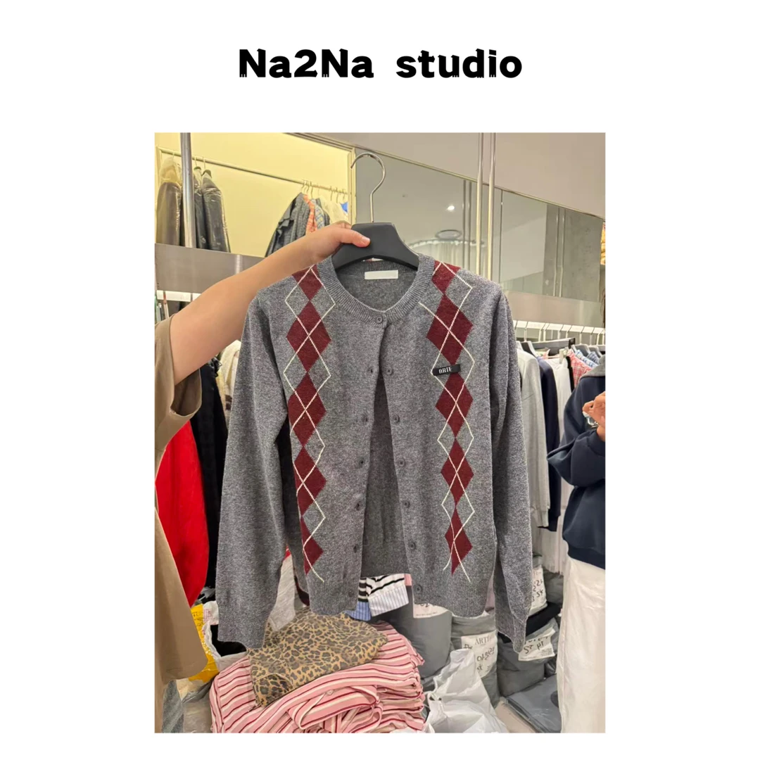 Na2Na 东大门 小标菱形毛开衫（No退换）