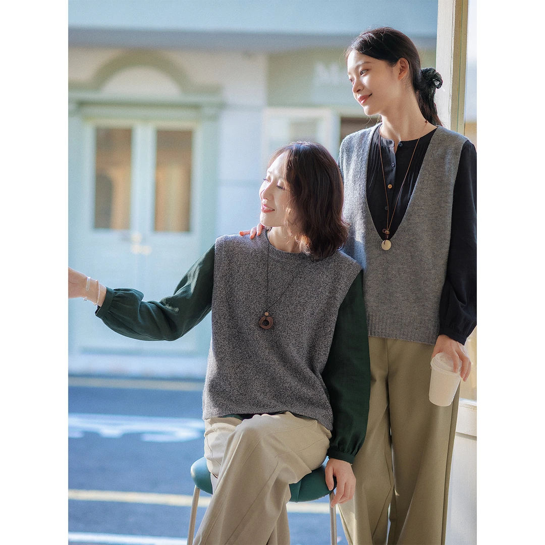 红念灰色纯羊毛针织衫马甲毛衣女2025年新款女装外搭软糯气质上衣