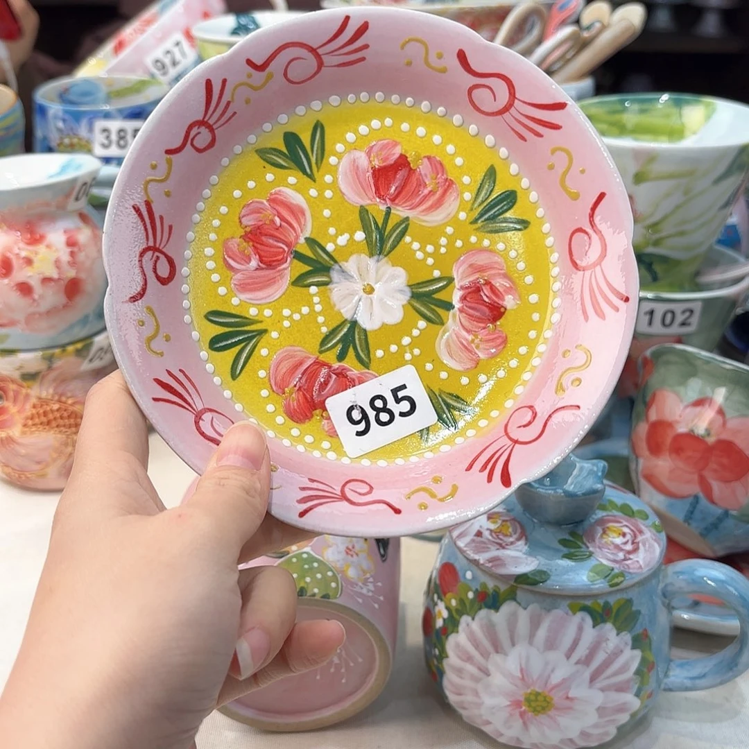 瓷片兔兔好可爱呀打