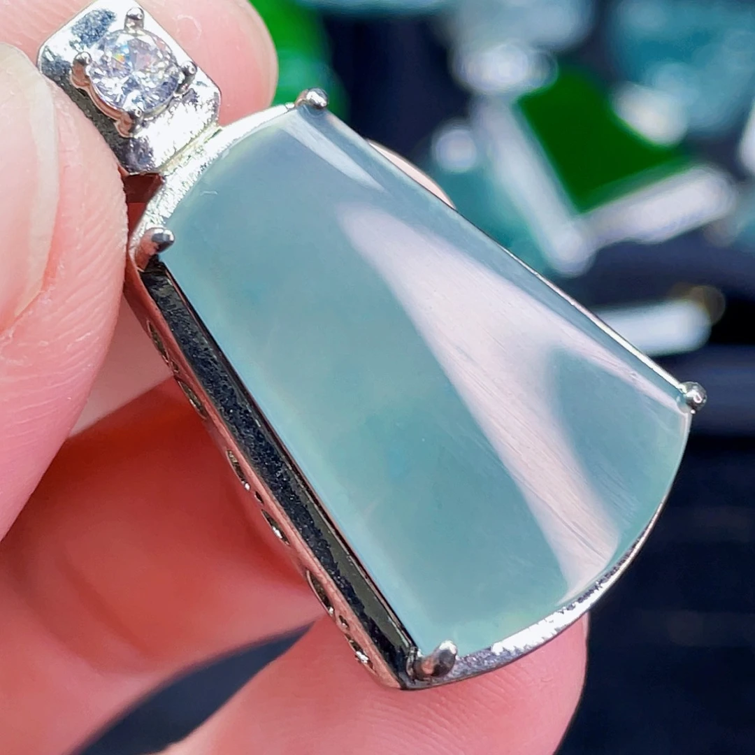 翡翠未镶嵌吊坠(不含链)010