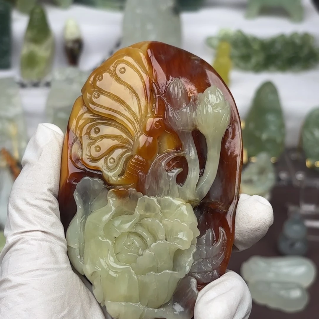 蛇纹石玉颈饰未镶嵌