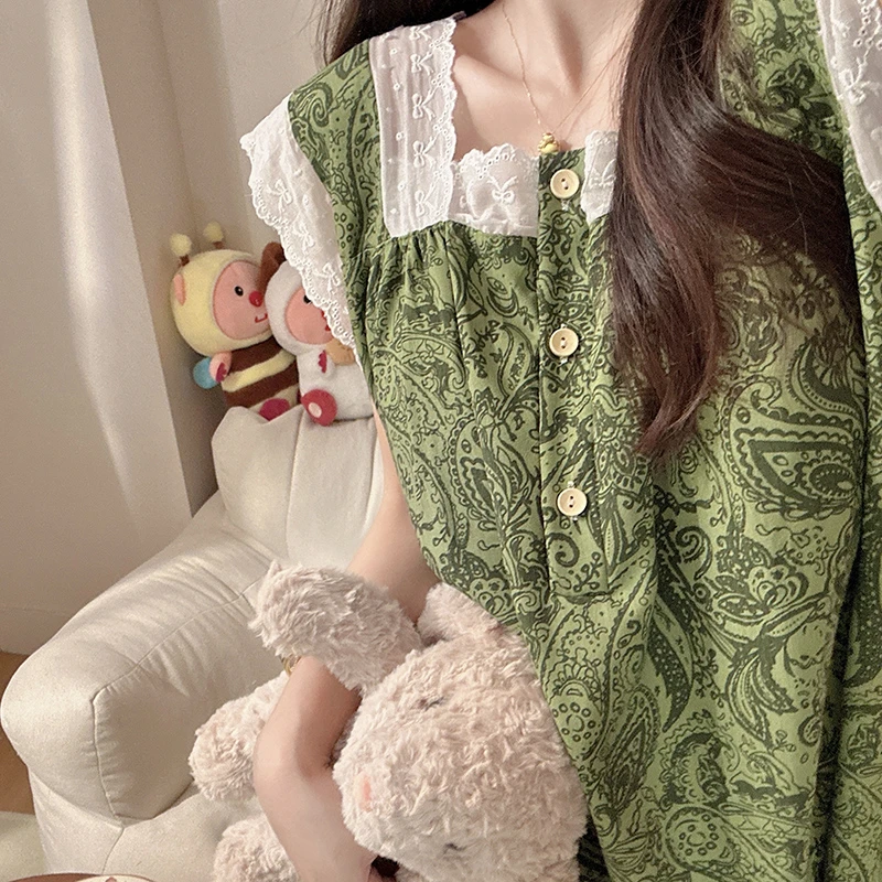 海苔绿油画睡裙夏季女款吊带胸垫睡衣夏天甜美可爱家居服2025新款