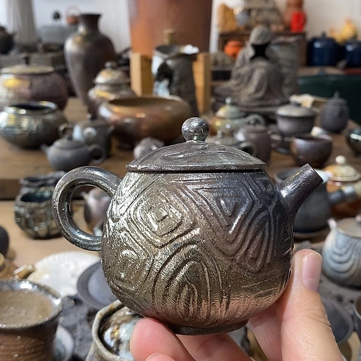 春***意杯手工制作工艺精湛