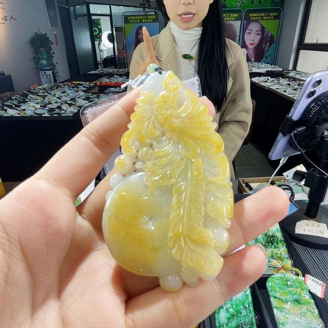 颈饰未镶嵌翡翠一