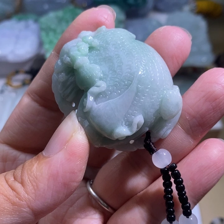 【闪购商品】颈饰未镶嵌翡翠金蟾