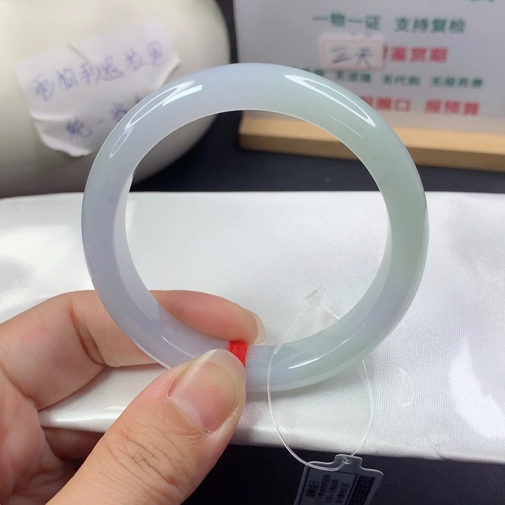 未镶嵌手镯翡翠5556