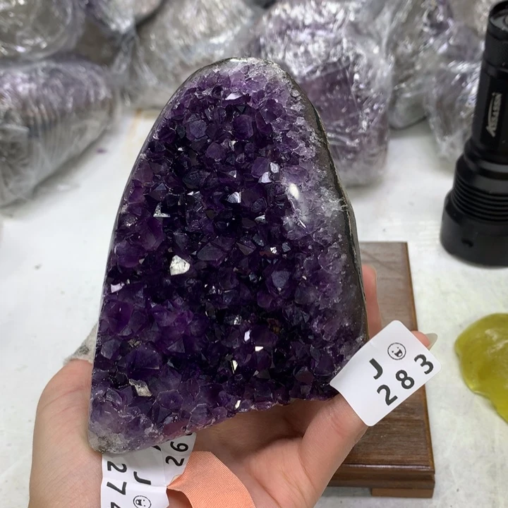 水晶大型摆件（非配饰）未镶嵌