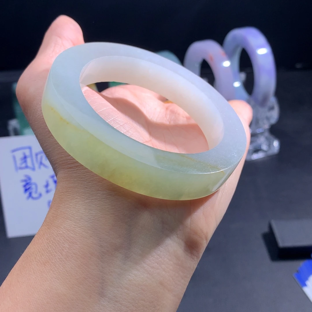 定制翡翠翡翠手镯未镶嵌