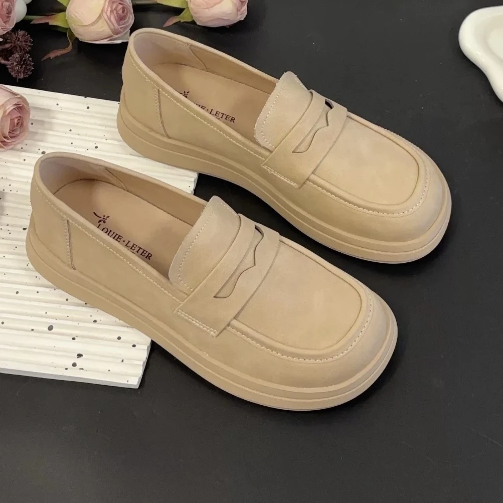 625（B区 浅咖色 ）高端时尚乐福鞋