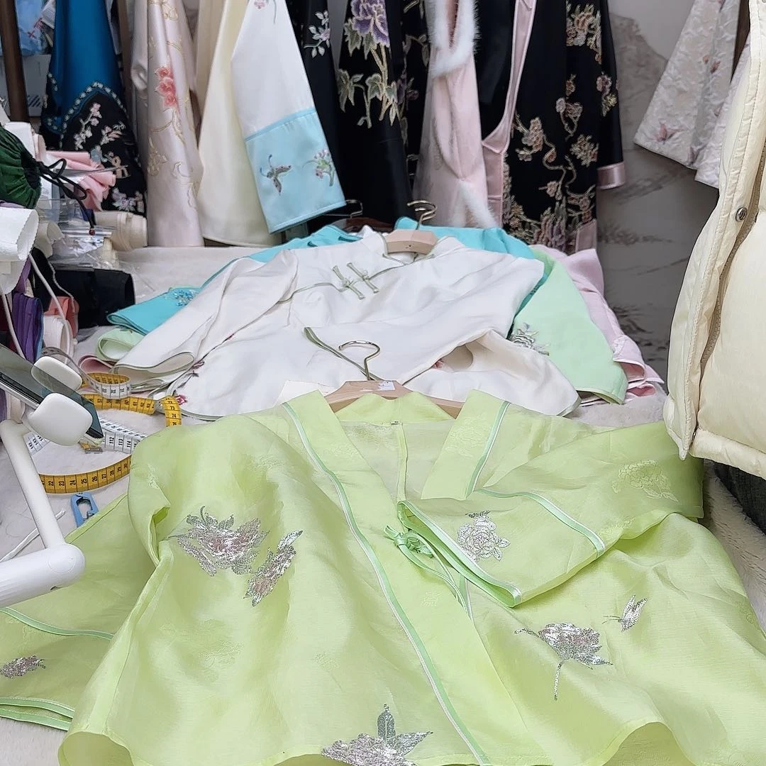 刺绣筱*苏州真丝衣服