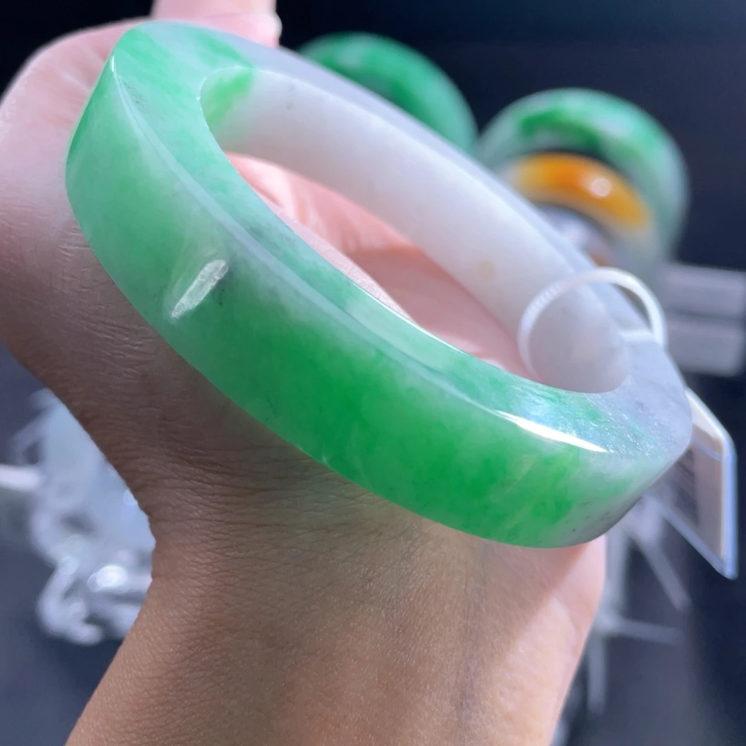 未镶嵌翡翠定制翡翠