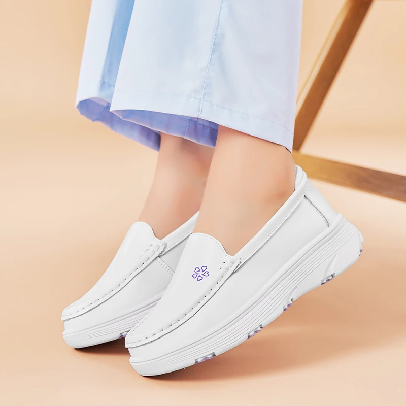 伊护品牌正规护士鞋采购秋季新款白色舒适软底透气不累防滑不臭脚
