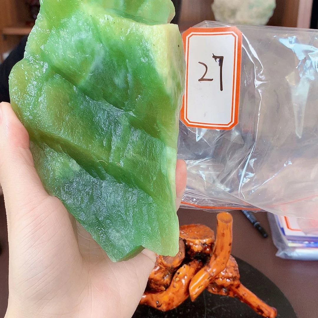 蛇纹石玉蛇纹石玉未镶嵌罗***日