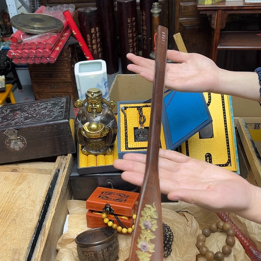 大叶紫檀（黑酸枝木类）