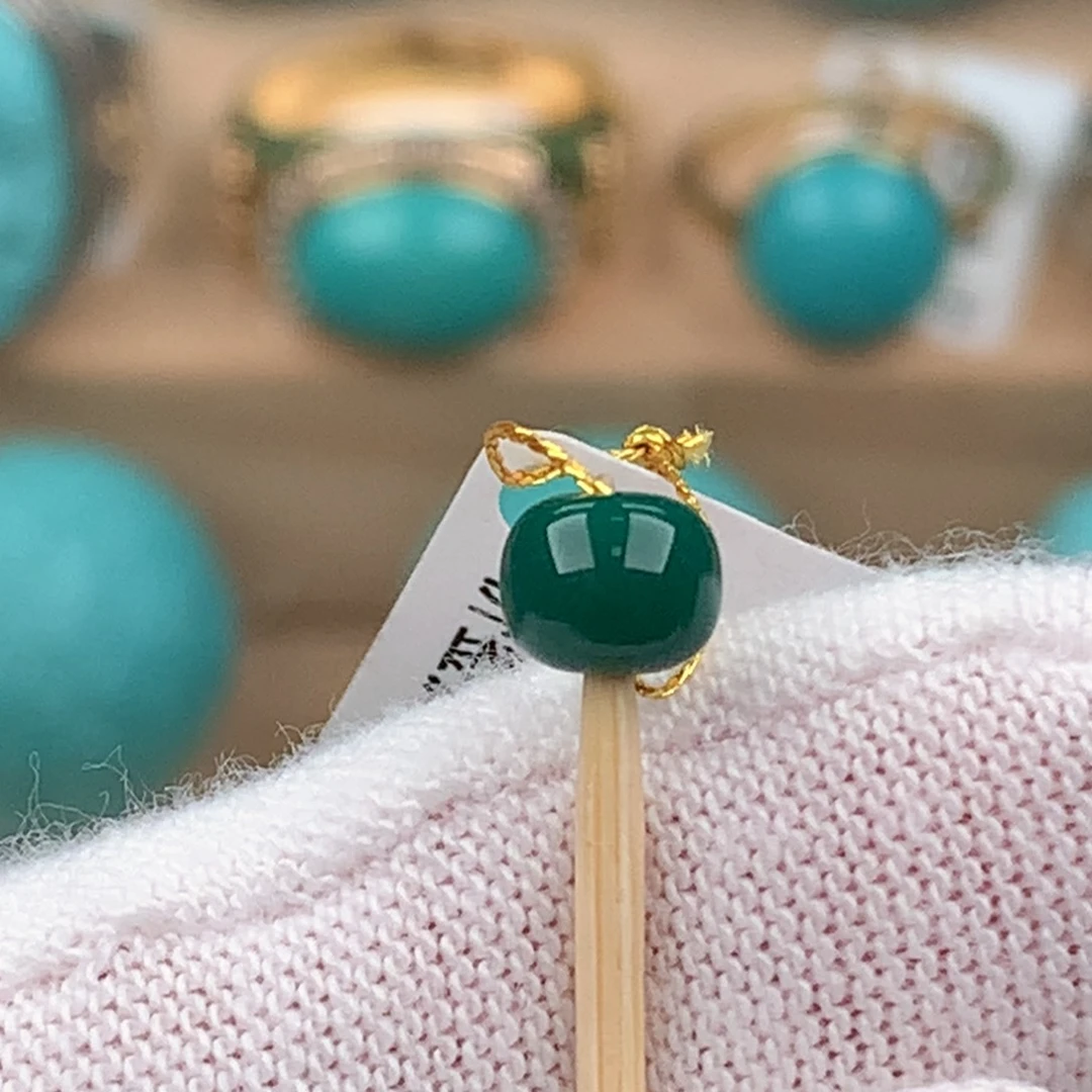 绿松石配饰未镶嵌5.5*4.6