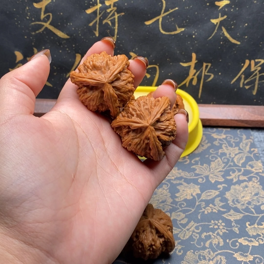 吊坠文玩核桃林**原