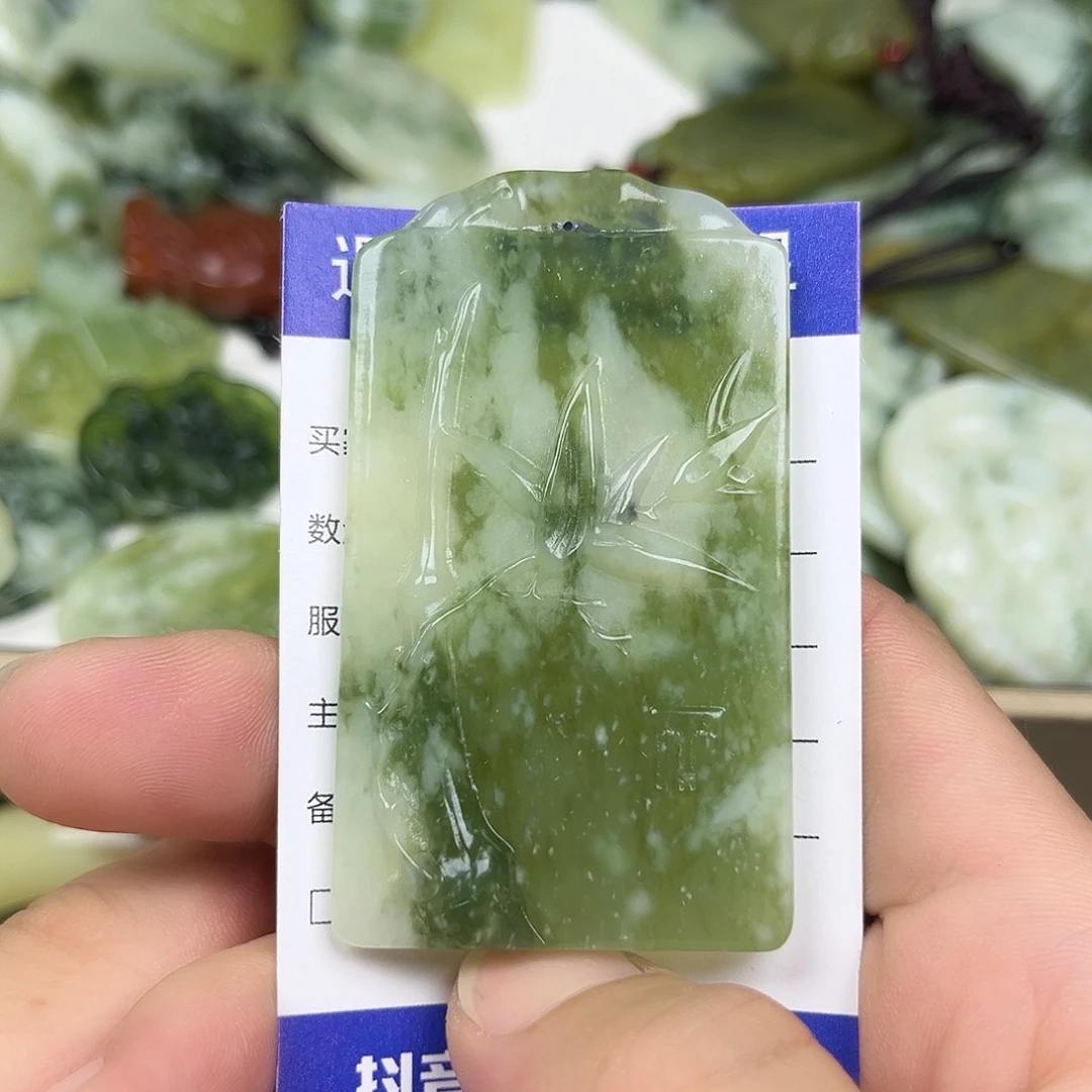 透闪石-蛇纹石玉未镶嵌手镯