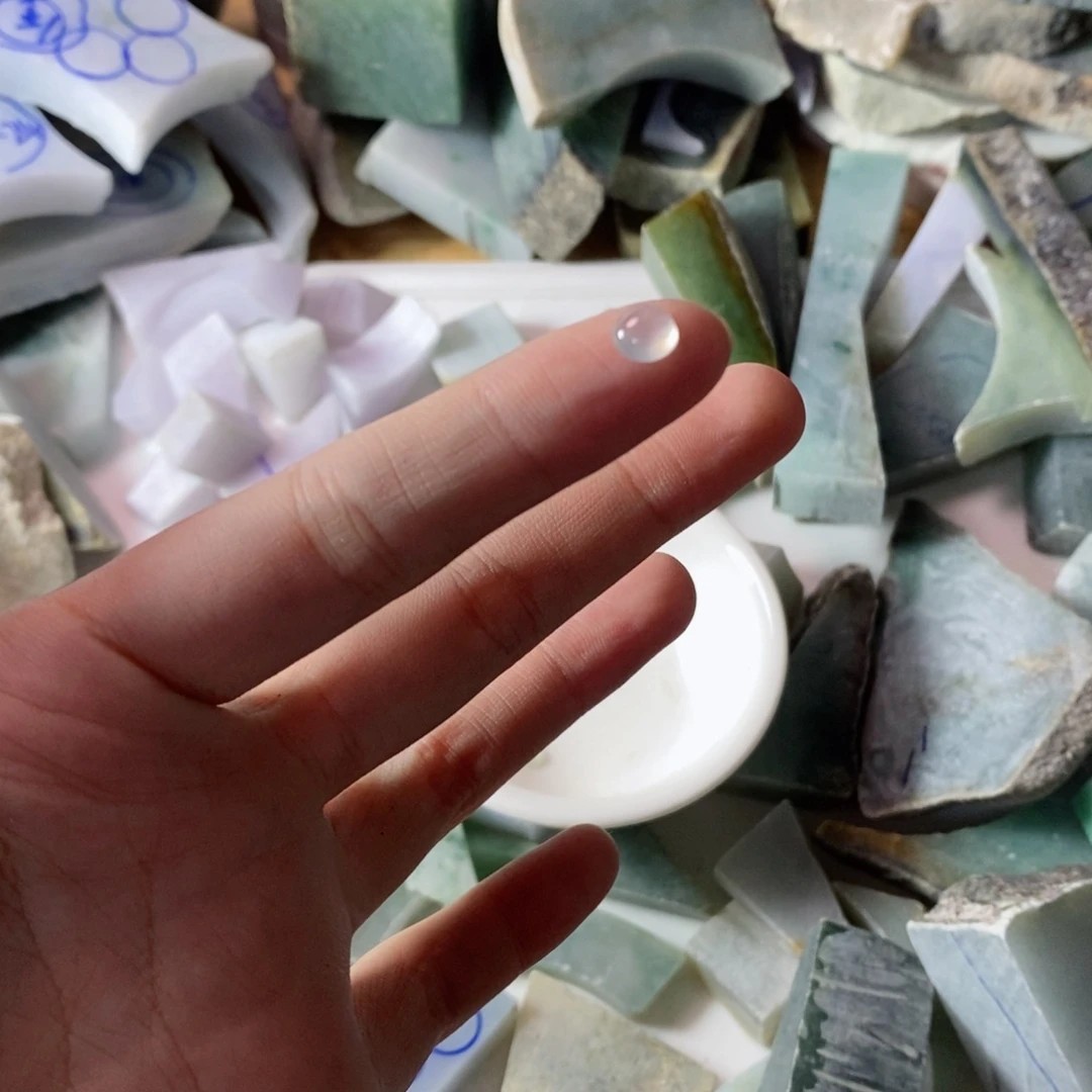 钓***娱翡翠散珠天然翡翠