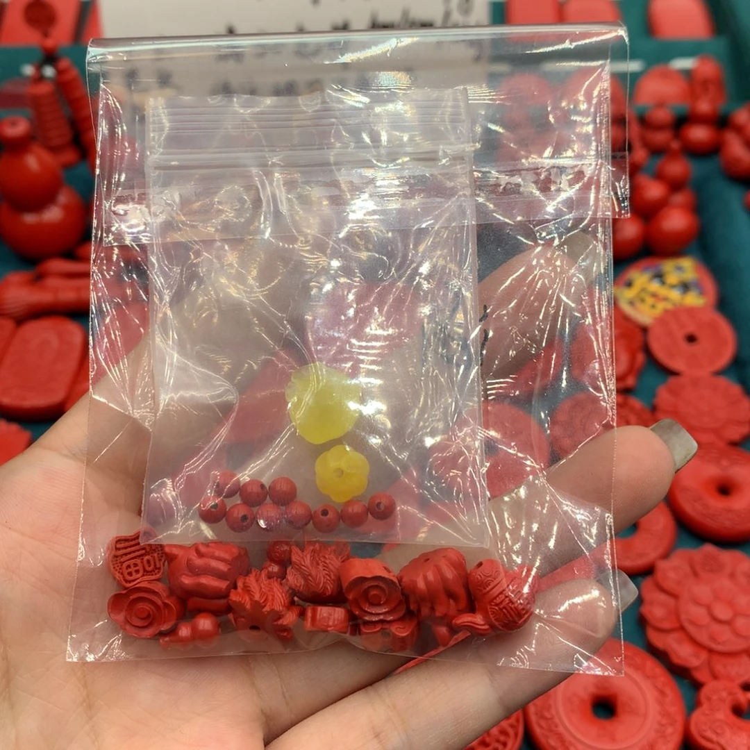 天然辰砂红砂小配件