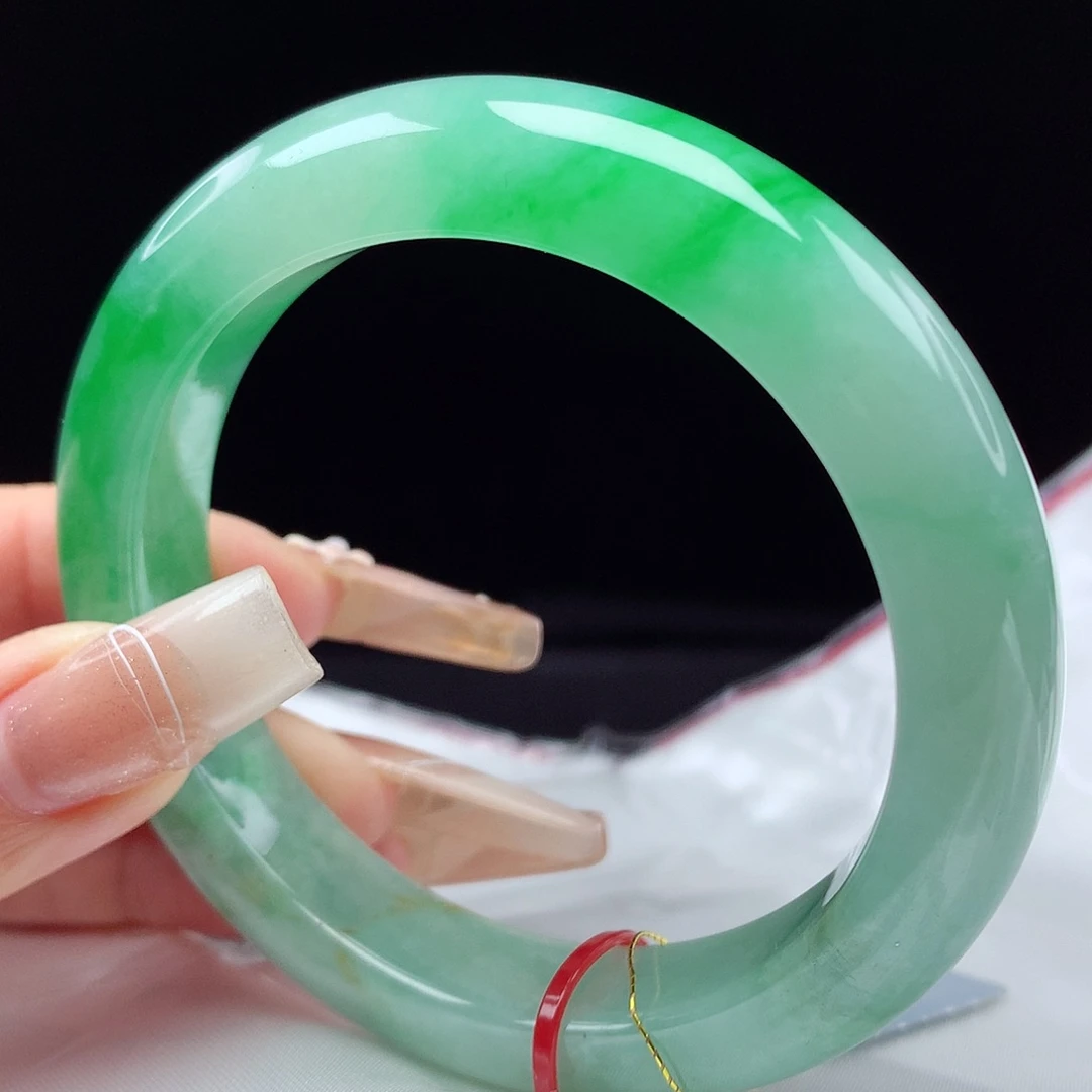 翡翠手镯未镶嵌55圈4146