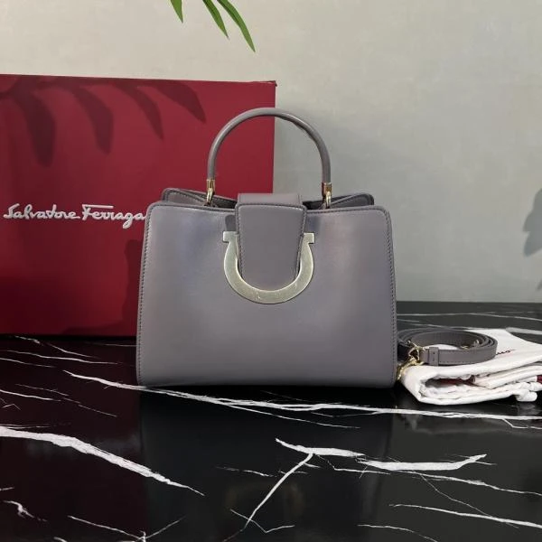 菲拉格慕/包包/95新/市场价16000/250905zb0023