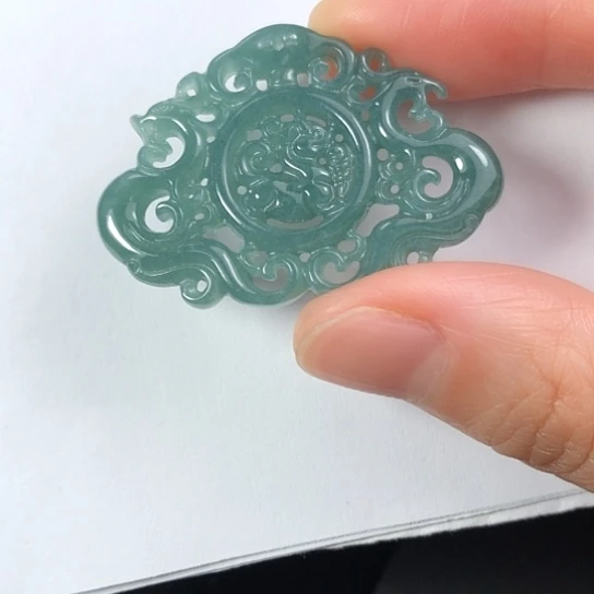 翡翠未镶嵌颈饰缅甸A货，每天下午1点半开播