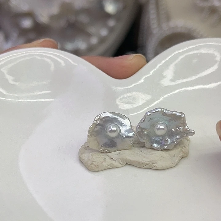 淡水珍珠银S925镶嵌耳饰