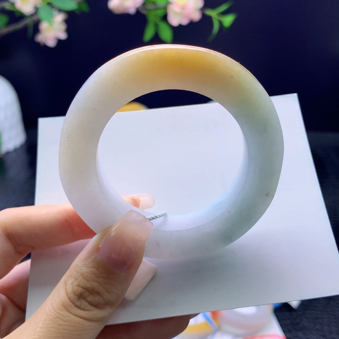 定制翡翠未镶嵌手镯