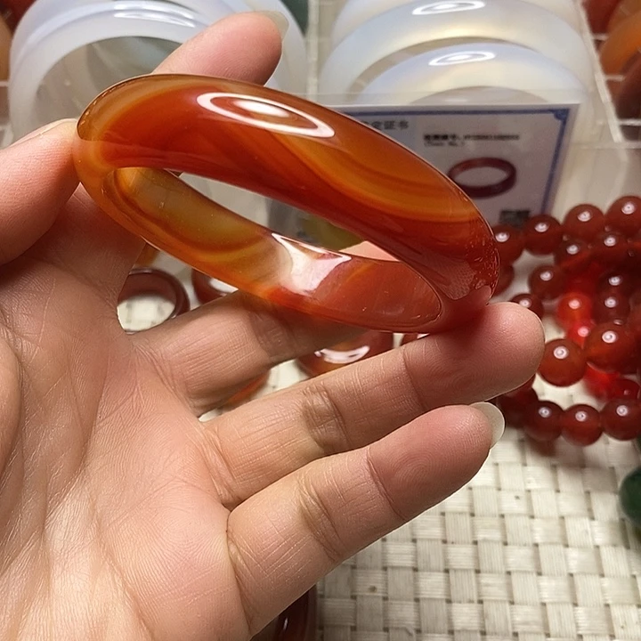玛瑙/玉髓未镶嵌手镯