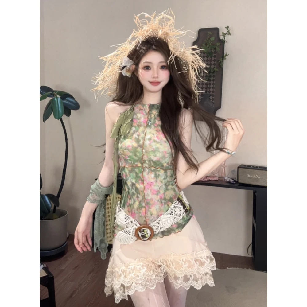 ｛薄荷黴莓｝挂脖吊带背心女夏季薄款上衣 碎花印花显瘦辣妹