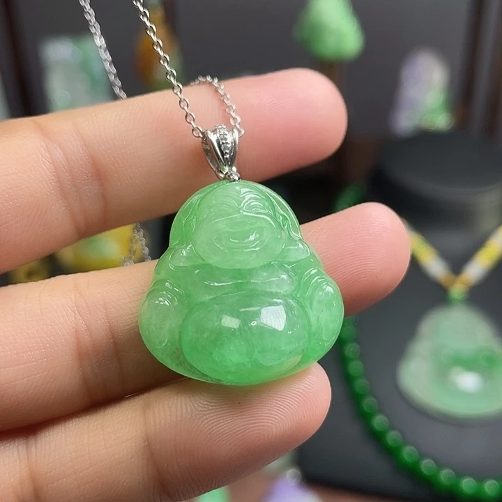 翡翠未镶嵌吊坠(赠链)