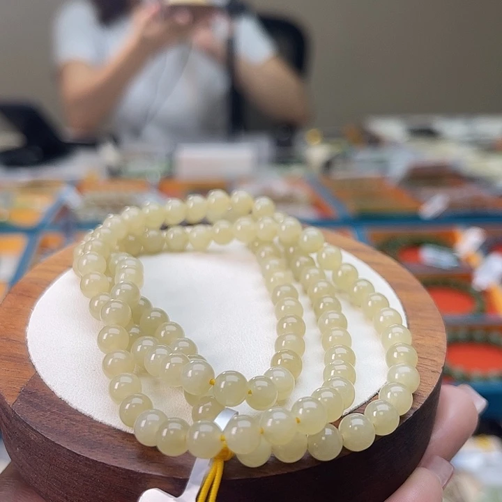 和田玉未镶嵌手串A43卡6