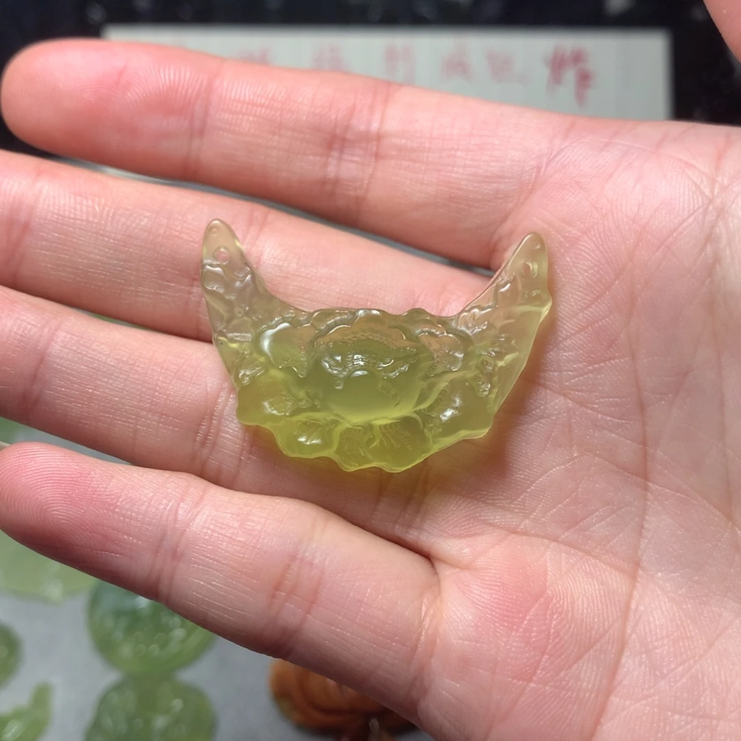 蛇纹石玉合金颈饰