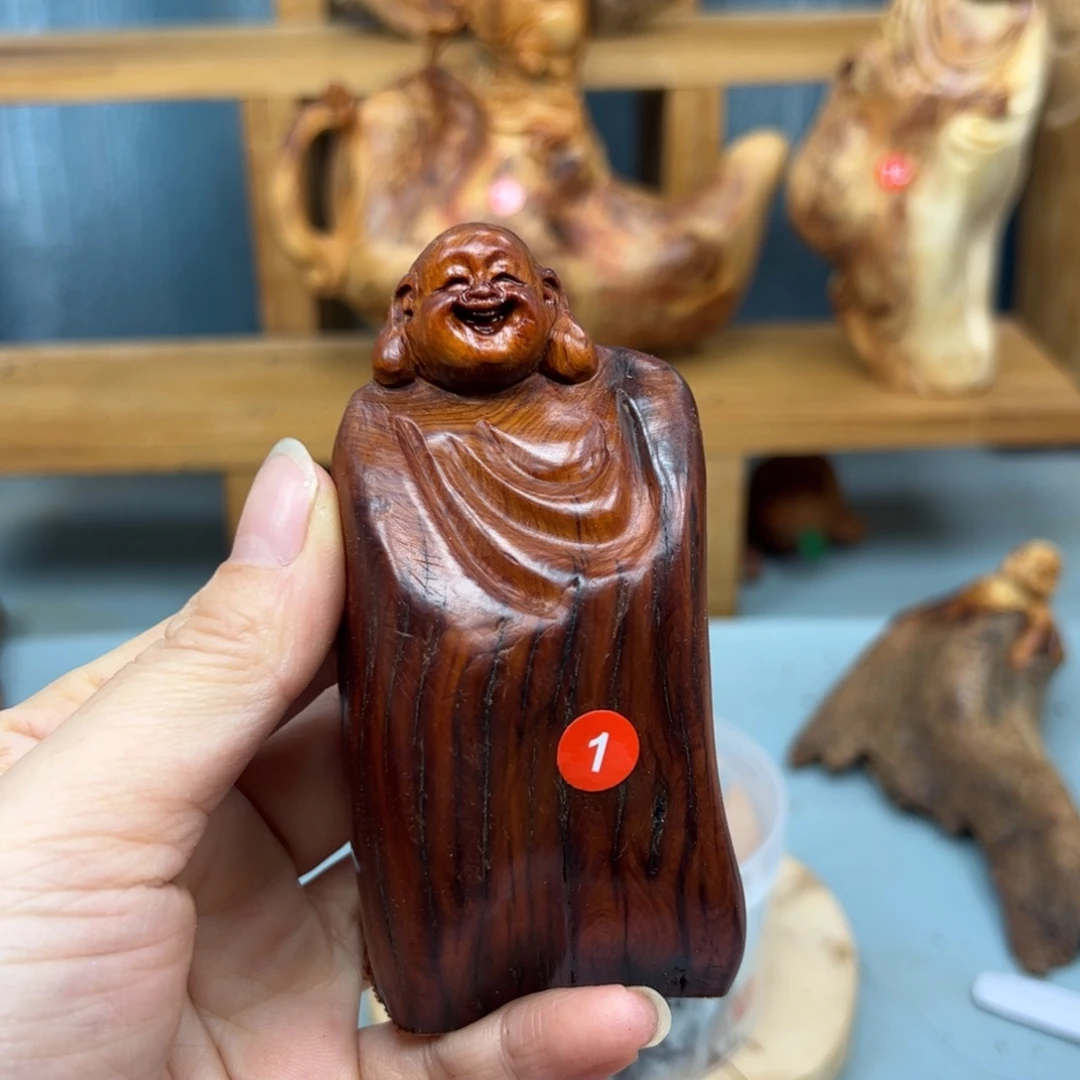 靠***享木崖柏木摆件手把件