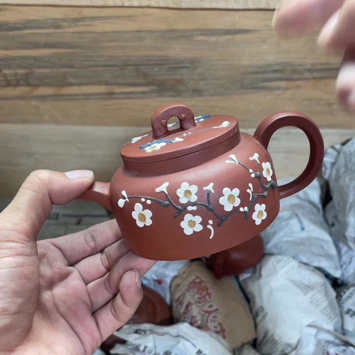 茶壶紫砂老厂紫砂壶一件。