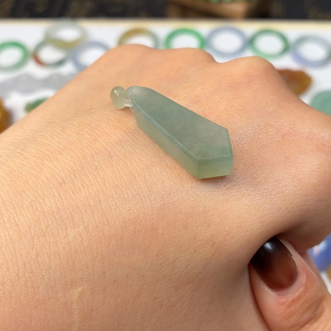 定制翡翠未镶嵌环环