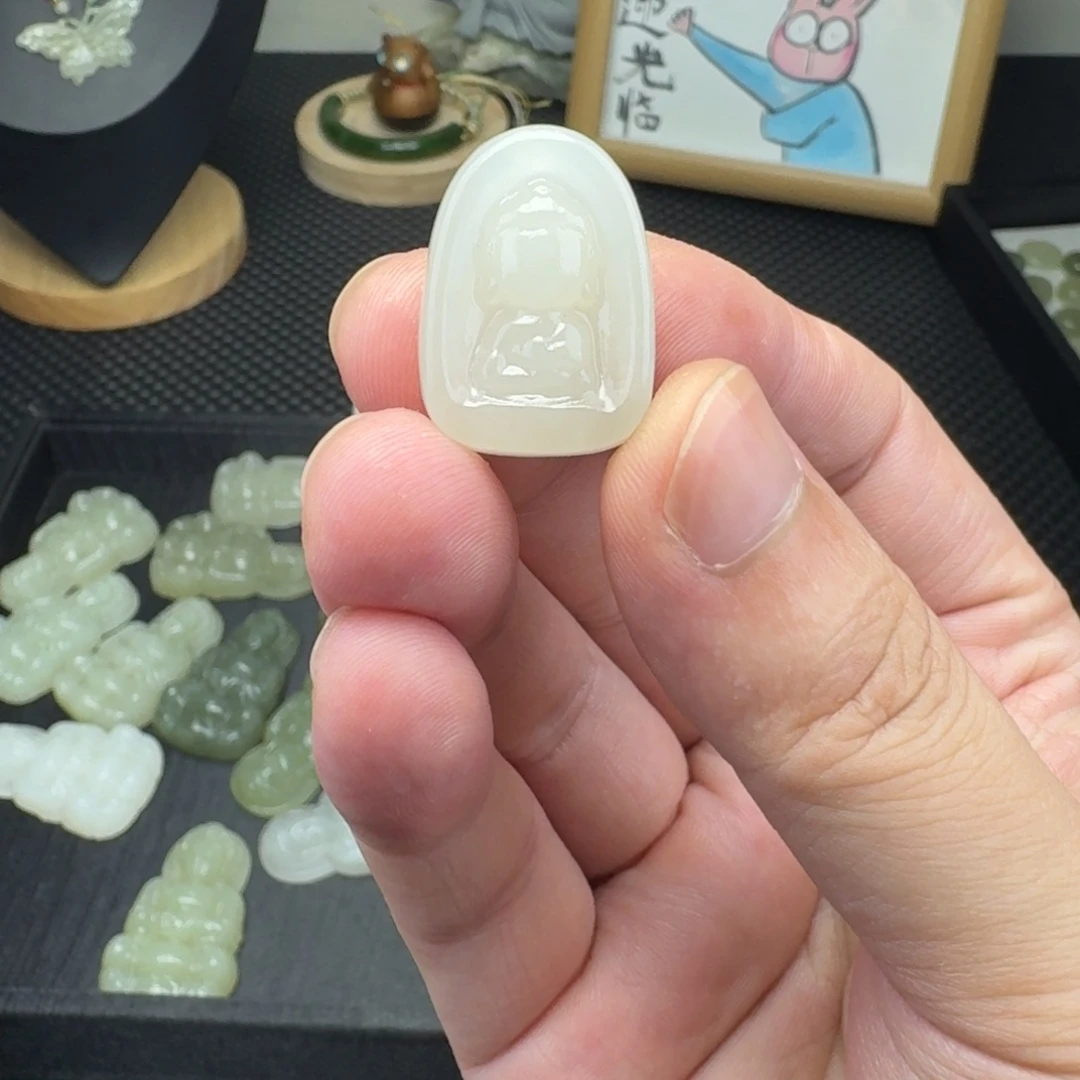 和田玉未镶嵌颈饰