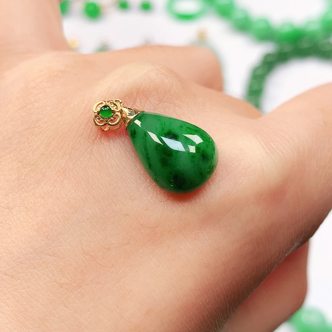 吊坠(不含链)18K金镶嵌翡翠