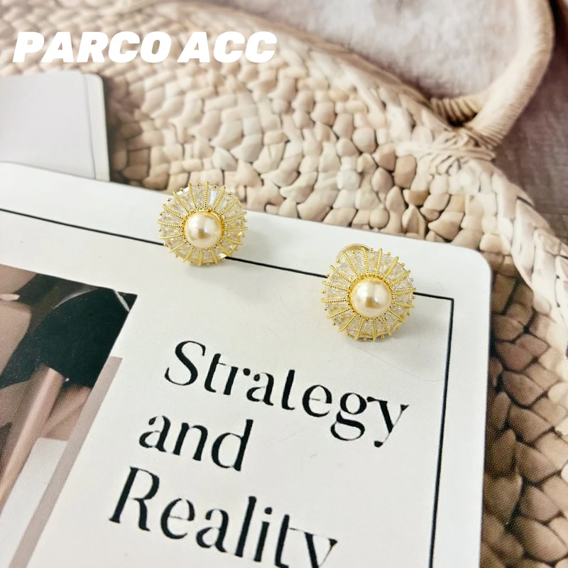 铜合金耳饰 H605 金色满锆罗盘耳钉