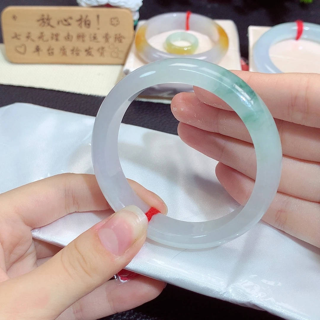 翡翠未镶嵌手镯1209