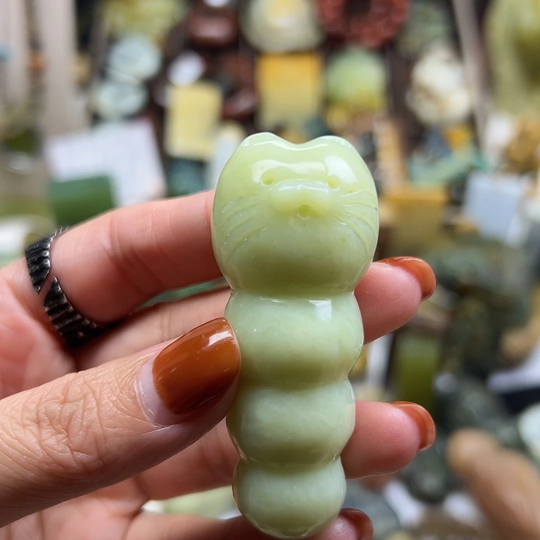 岫玉未镶嵌颈饰辽阳料糖宝