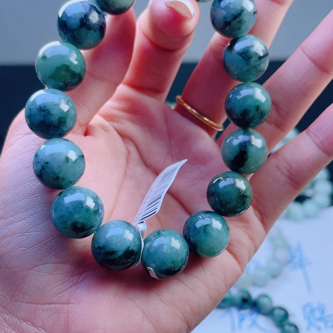 定制翡翠未镶嵌珠串