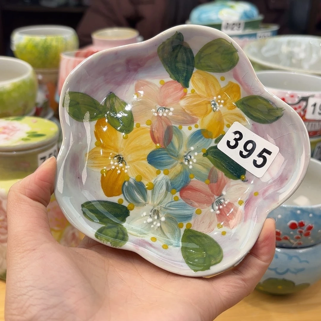 瓷片兔兔，吧哈哈我也