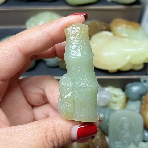 颈饰未镶嵌和田玉花**圆