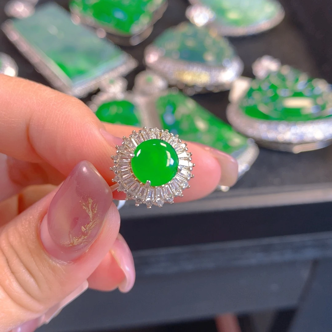 翡翠颈饰银S925镶嵌翡翠