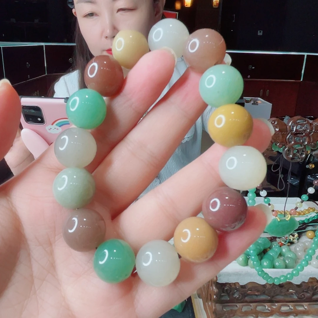 未镶嵌密玉（石英质玉）戒指