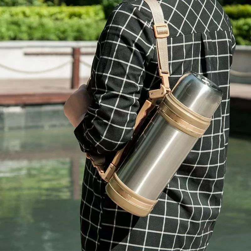 304不锈钢大容量保温壶户外男旅行壶车载保温杯真空旅行壶