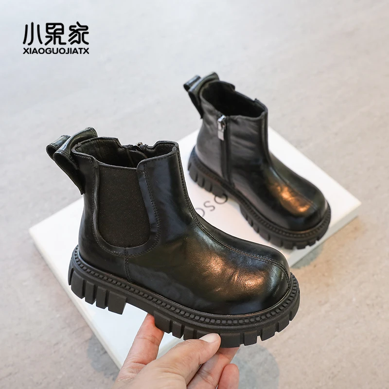 女童靴子秋季儿童马丁靴时尚短靴洋气小女孩皮靴女宝黑色童靴秋冬