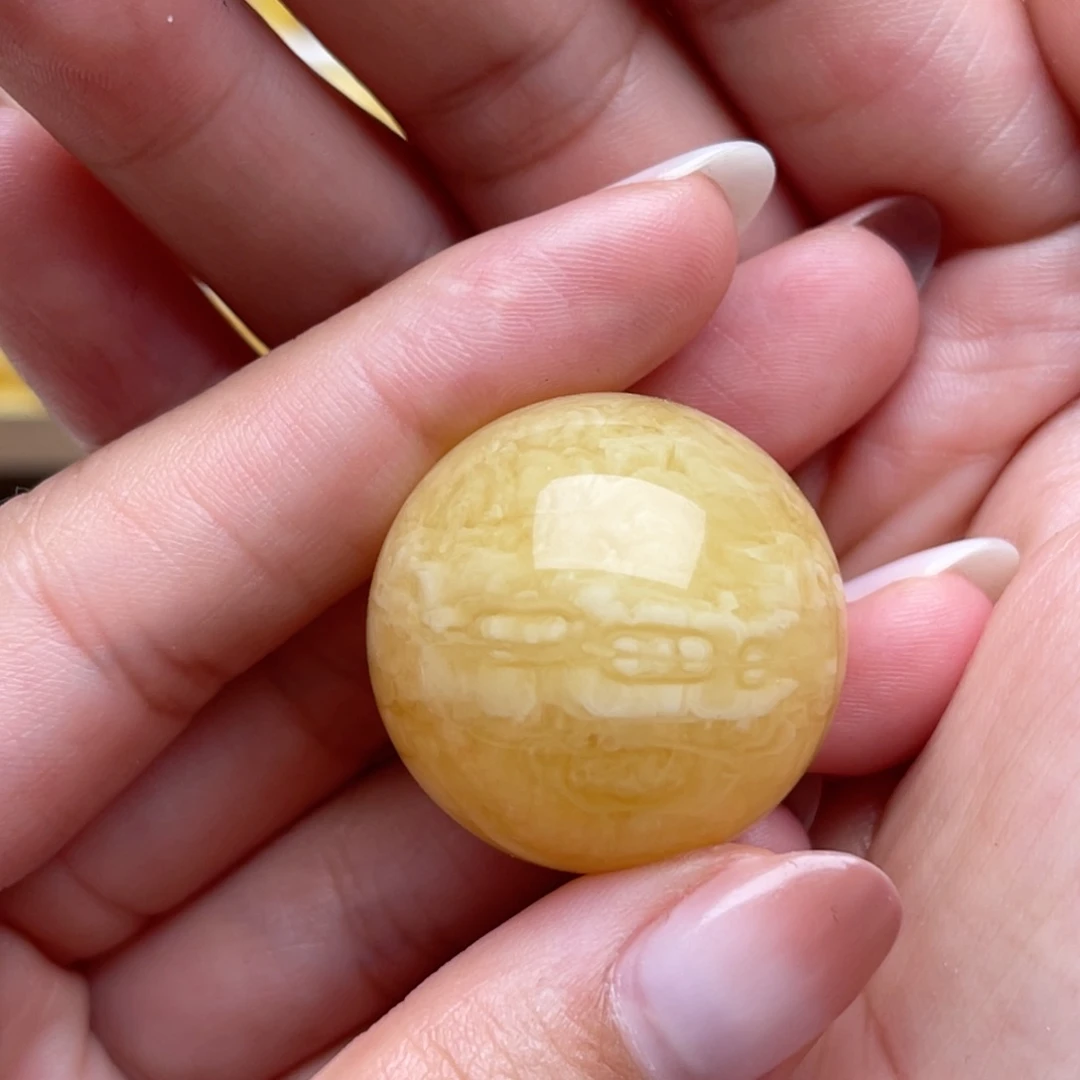 未镶嵌琥珀裸石大****明蜜蜡圆珠梦