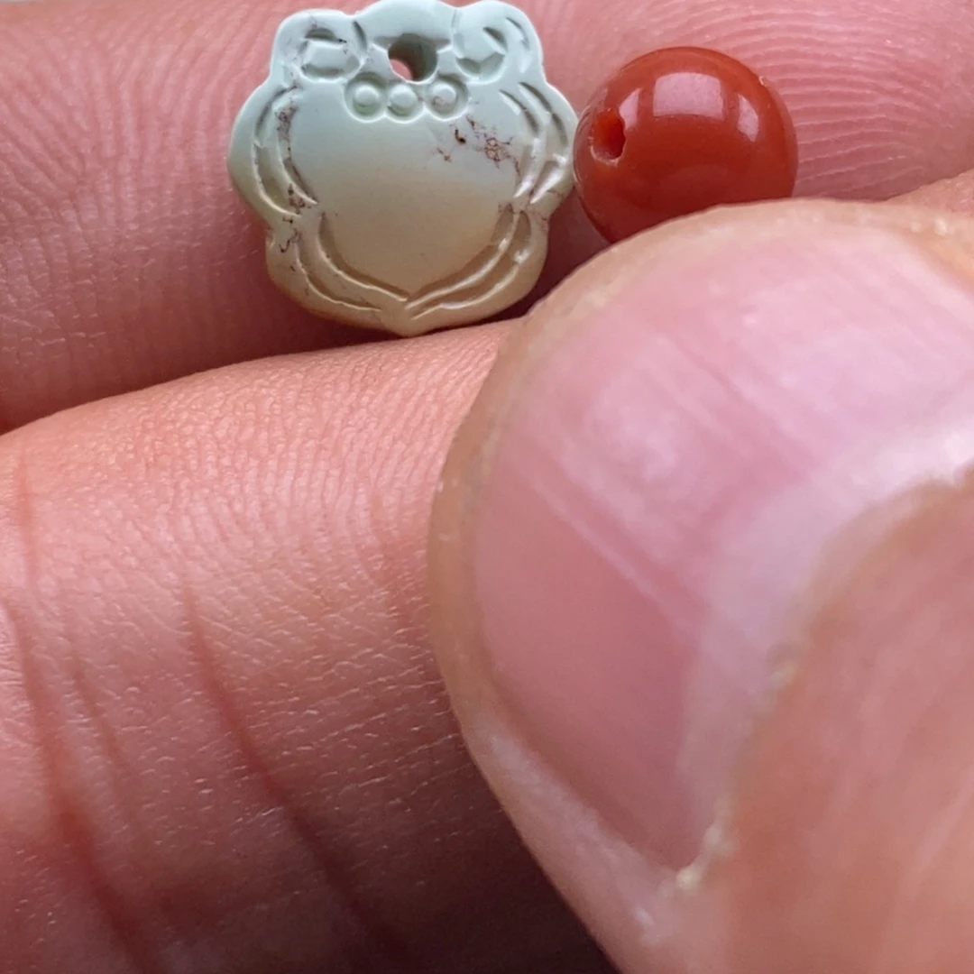 南红玛瑙未镶嵌珠宝半成品